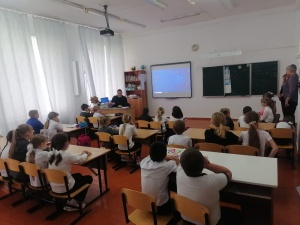 Брюховецкие полицейские провели «круглый стол» на тему «Детский закон» для школьников