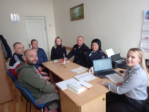Полицейские Брюховецкого района организовали круглый стол посвященный обучению в вузах МВД
