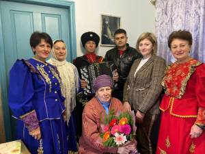 Труженица тыла из станицы Батуринской отметила юбилей