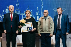 На территории школы №13 отремонтируют мемориал