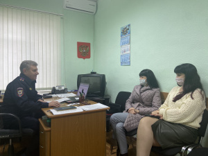В Отделе МВД России по Брюховецкому району состоялась рабочая встреча, совместно с представителями районной администрации и с заместителем председателя Общественного совета при Отделе МВД России по Брюховецкому району