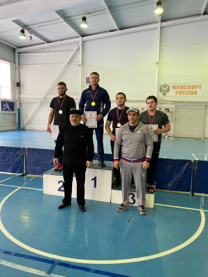 Победитель и призеры чемпионата Краснодарского края по вольной борьбе среди мужчин 