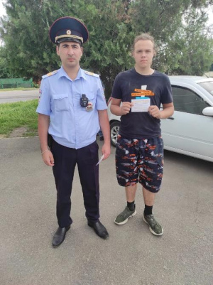 Сотрудники отдельной роты патрульно-постовой службы полиции в рамках ОПМ «Правопорядок» провели беседы с гражданами по профилактике мошенничества