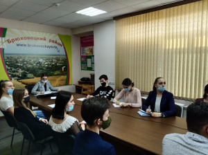 В Молодежной школе правовой и политической культуры прошло лекционное занятие по теме цифровых технологий
