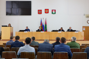 Вениамин Кондратьев поручил усилить безопасность в период новогодних праздников
